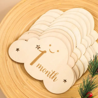 Spanish English Wooden Baby Milestone Card For Newborns - RYAN AND REMI